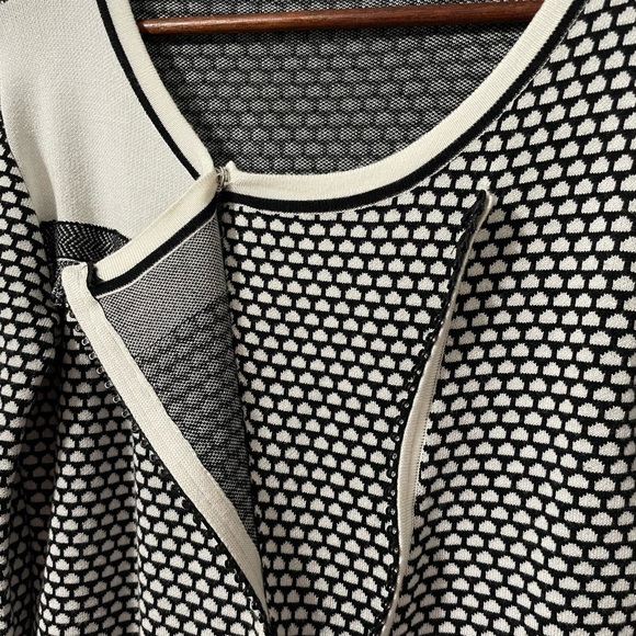 Fontana Women’s Crystal embellished zipper asymmetrical zip sweater size Small - Picture 11 of 13